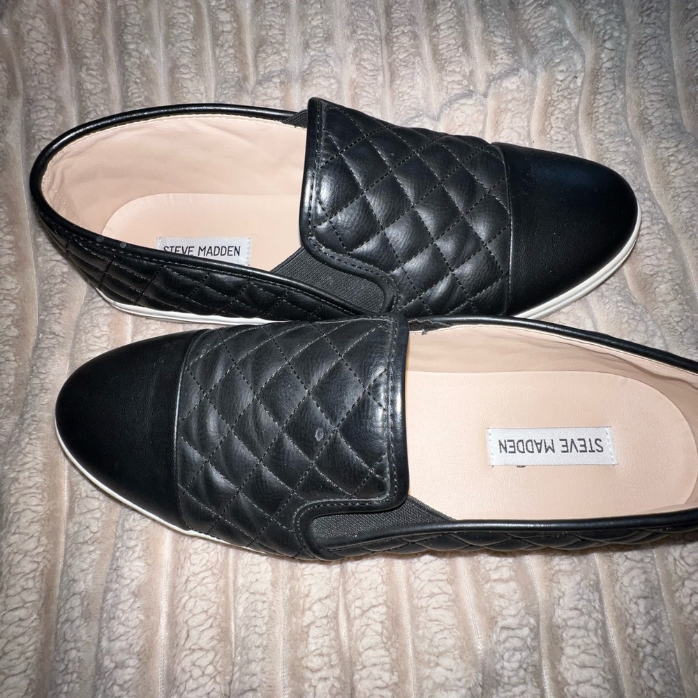 STEVE MADDEN SLIDES